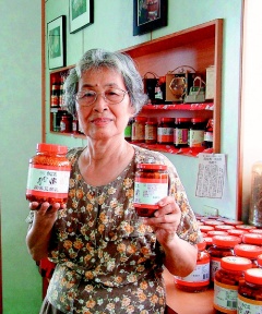 郭江玉英是「玉英豆腐乳」創辦人，40年來口味愈來愈甘美